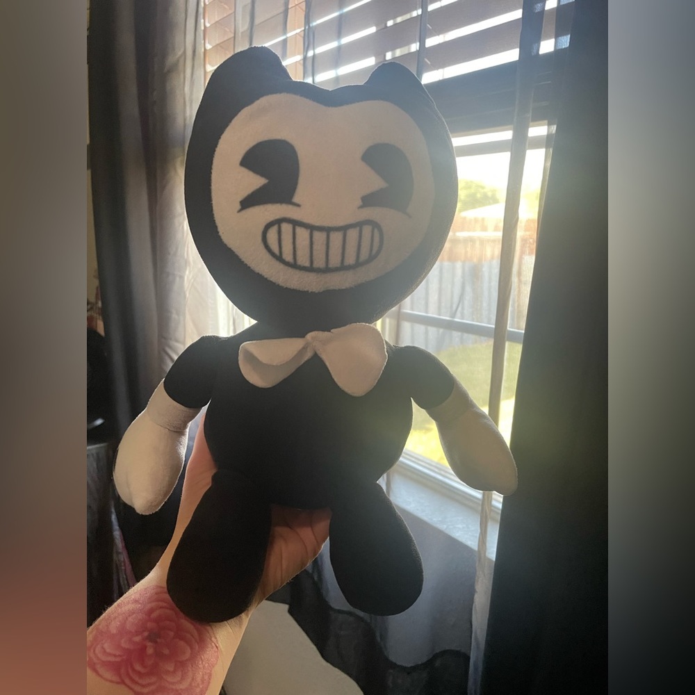 Well loved 12x6 Bendy plush in excellent condition. No rips, tears, or flaws.